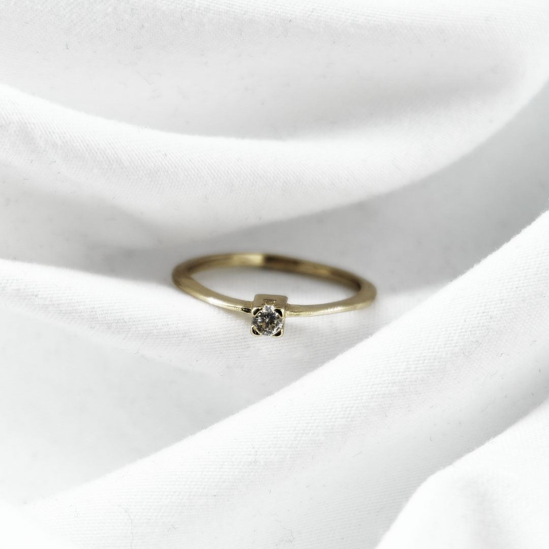 ANILLO CUADRADO MINI CIRCONIA